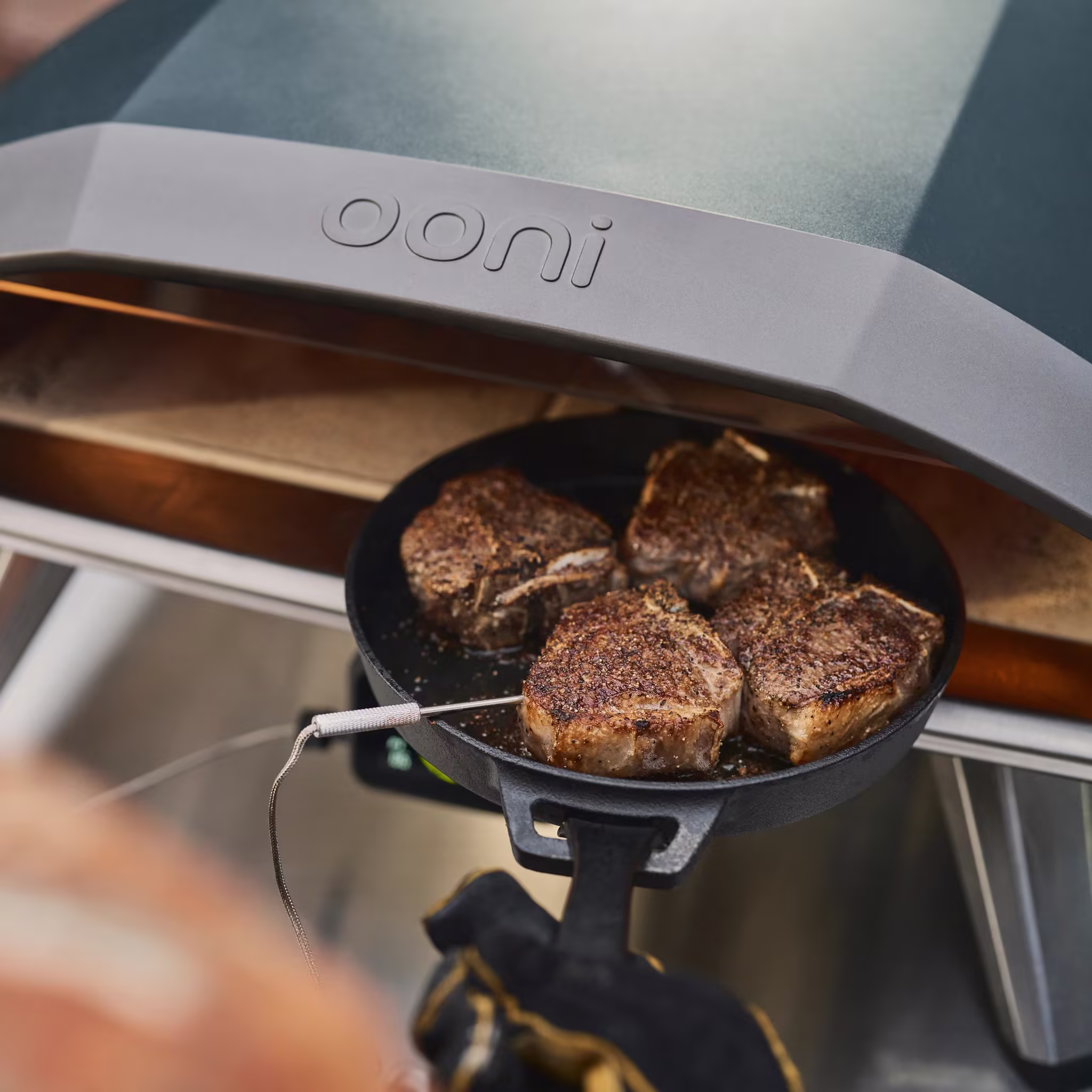 Ooni Koda 2 Pro Pizza Peel Bundle